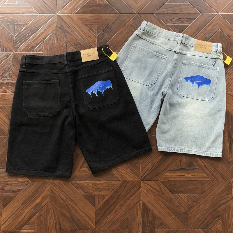 B L IA A Shorts