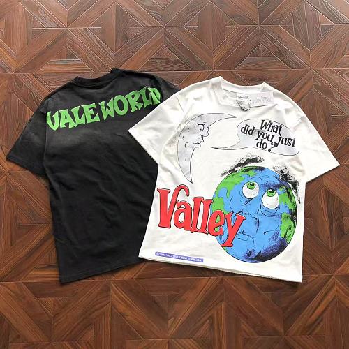 VA L Y T-Shirt
