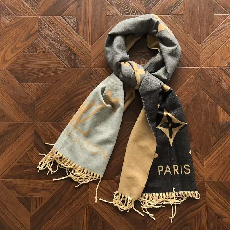 Scarf from RainbowReps