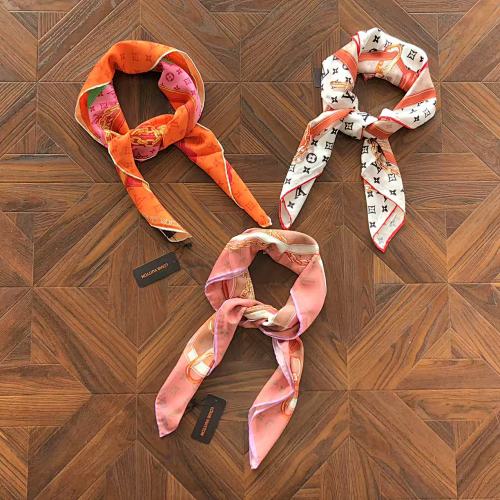 Scarf from RainbowReps