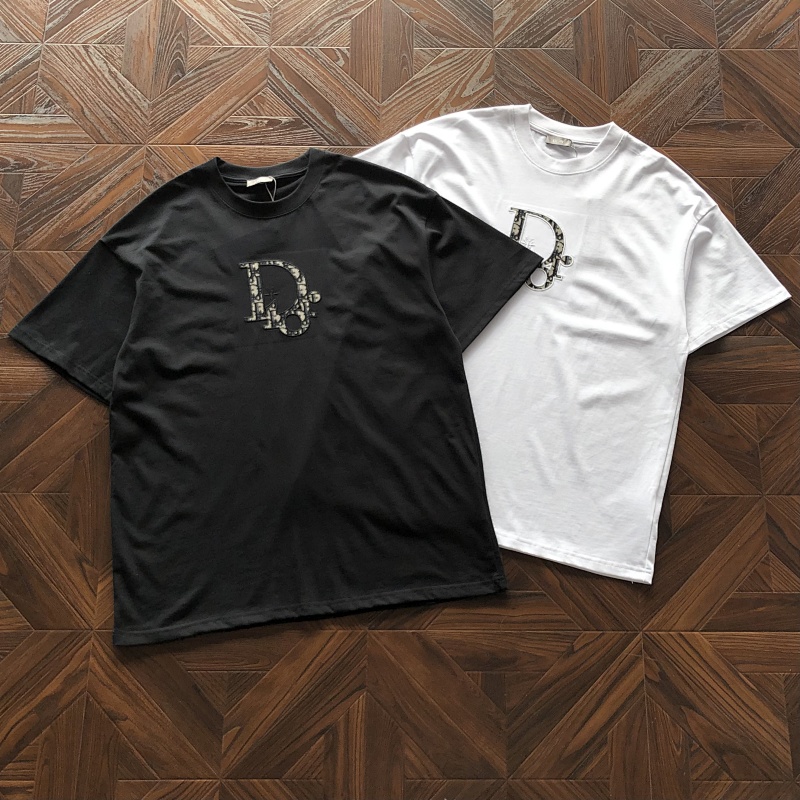 Dior T-Shirt