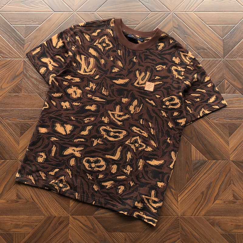L T-Shirt Sweater