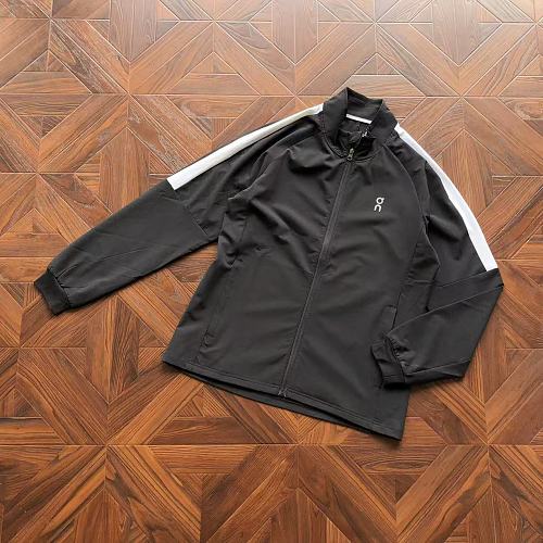 ON RU I G Jacket