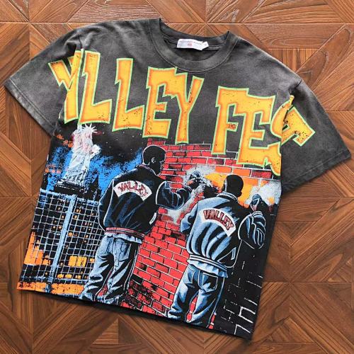 VA L Y T-Shirt