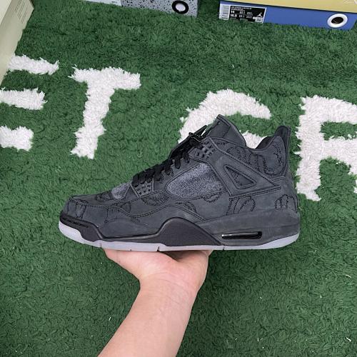 73P33C0 Jordan 4 Retro Kaws Black