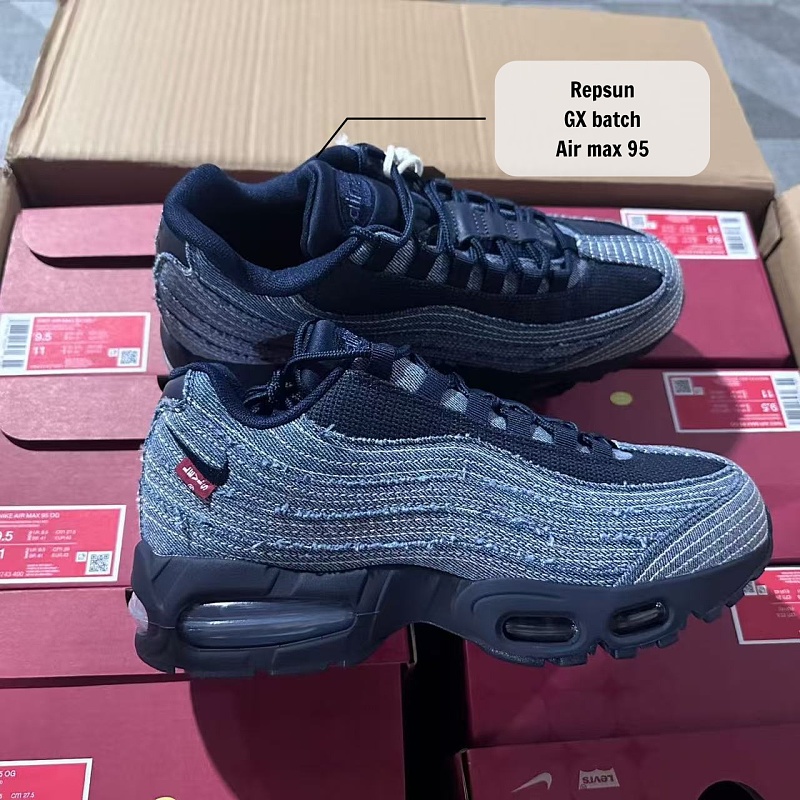 Levi's X Nike Air Max 95 Obsidian