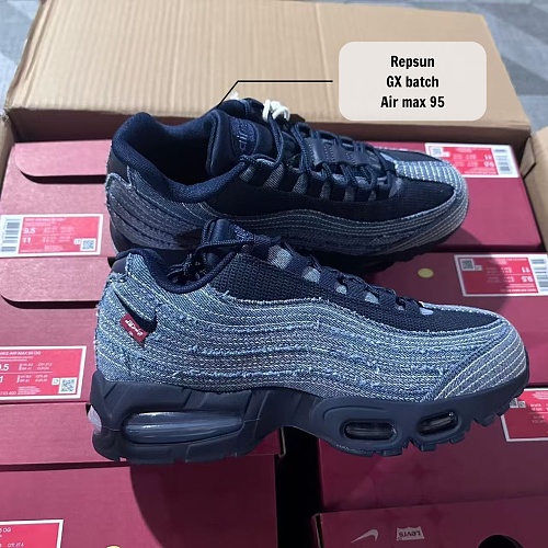 Levi's X Nike Air Max 95 Obsidian