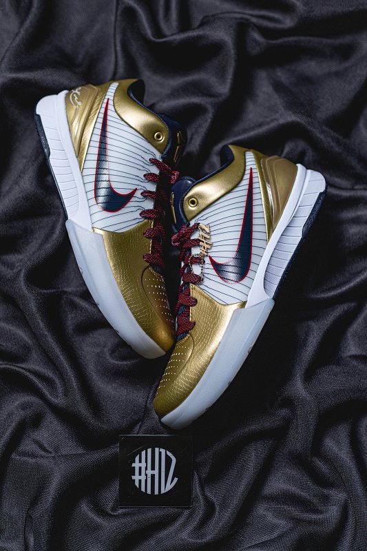 Kobe 4 Gold Medal
