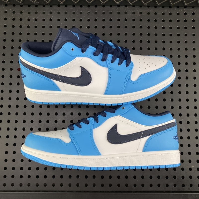 Air Jordan 1 Low Unc