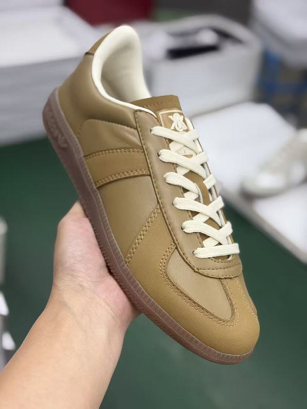 AD X Kith BW Army