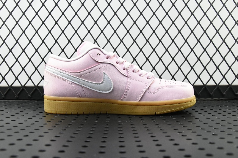 Air Jordan 1 Low Pink Gum