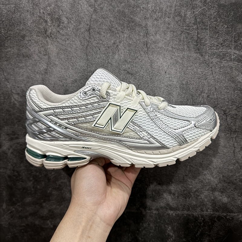New Balance Balance Silver Green