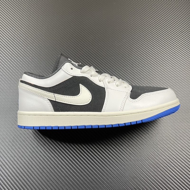 Jordan AJ1 Low Cut Black And White