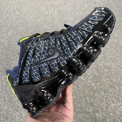 Nike NK Shox Tlx