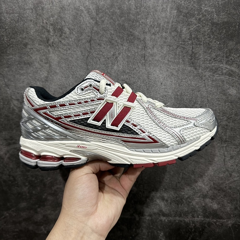 New Balance Balance Liquid Silver Red