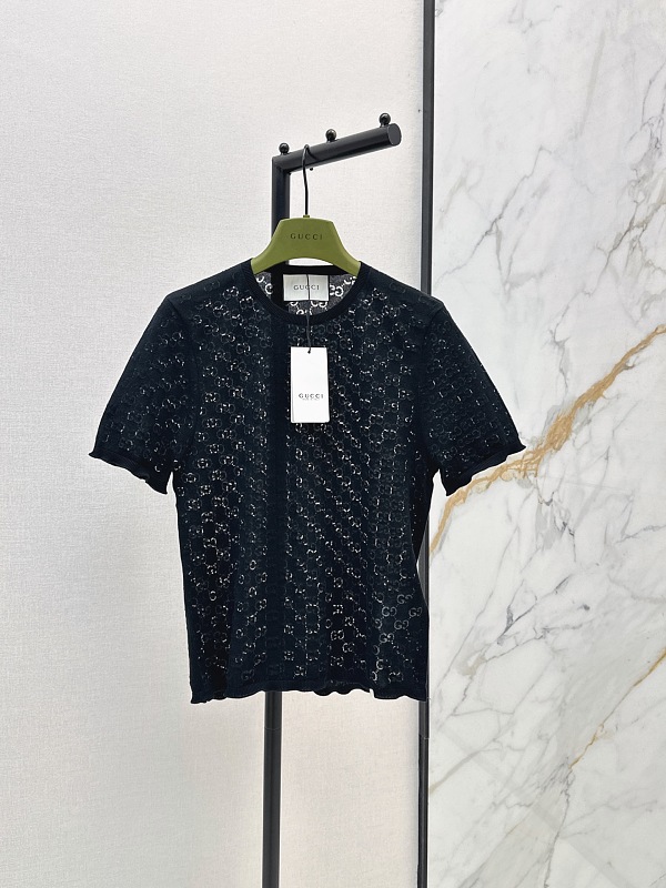 Sweater from Scarlettluxury