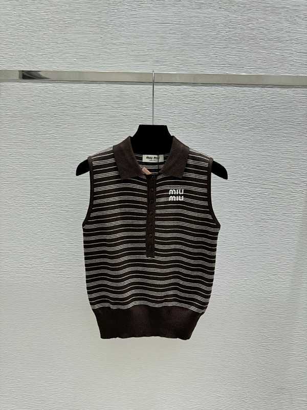 Sweater from Scarlettluxury
