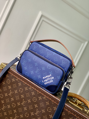 Louis Vuitton crossbody bag