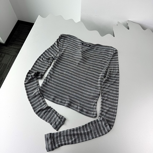 Sweater from Scarlettluxury