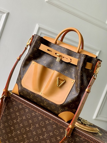 Louis Vuitton crossbody bag