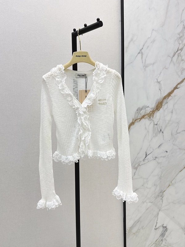 Sweater from Scarlettluxury