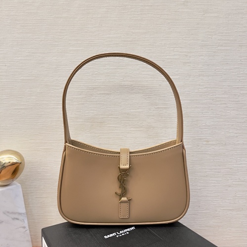 Shoulder bag from Scarlettluxury