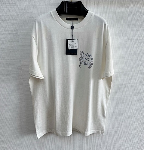 Tee from Scarlettluxury