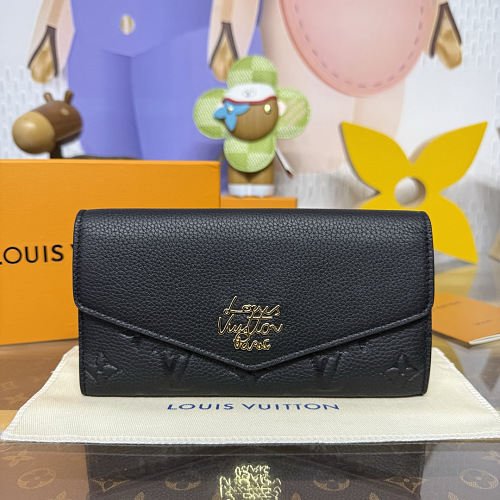 Wallet from Scarlettluxury