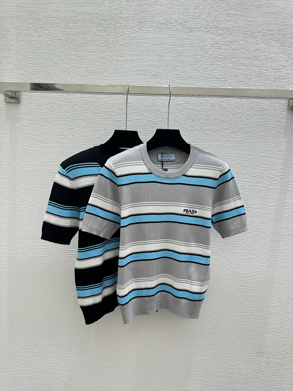 Sweater from Scarlettluxury