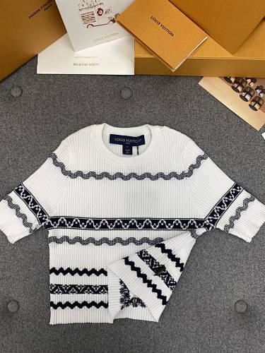 Sweater from Scarlettluxury