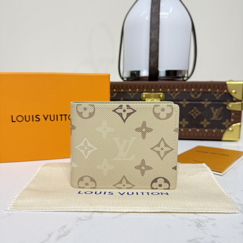 Wallet from Scarlettluxury