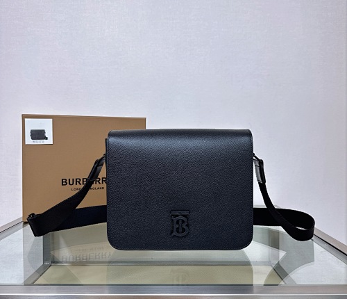 Messenger bag from Scarlettluxury