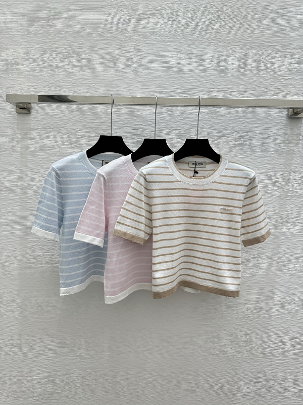 Sweater from Scarlettluxury