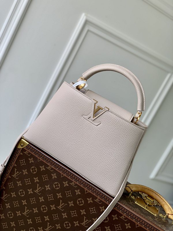 Louis Vuitton crossbody bag