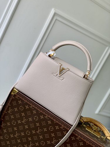 Louis Vuitton crossbody bag
