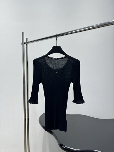 Sweater from Scarlettluxury