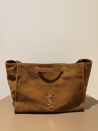 Shopping bag from Scarlettluxury