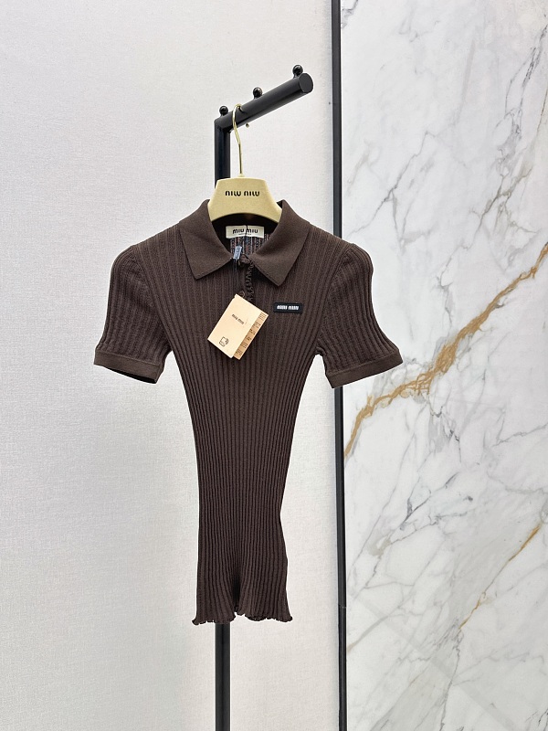 Sweater from Scarlettluxury
