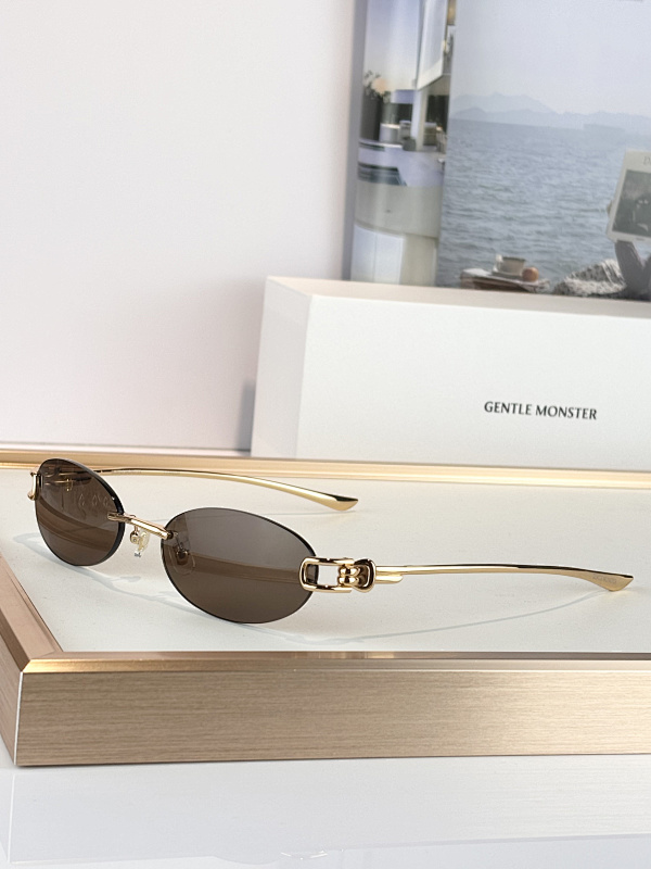 Glasses from Scarlettluxury