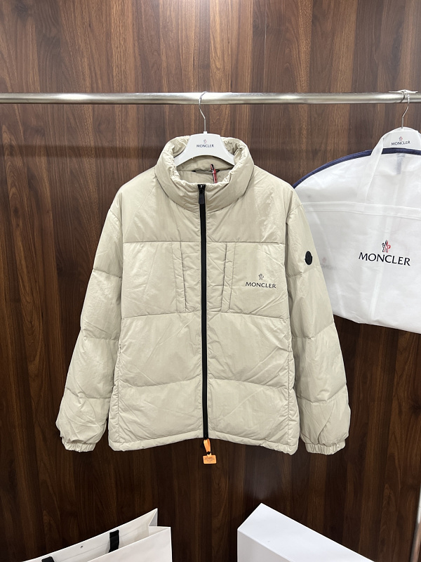 Down jacket from Scarlettluxury