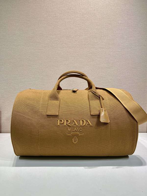Travel bag from Scarlettluxury