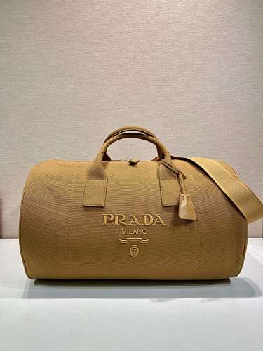 Travel bag from Scarlettluxury