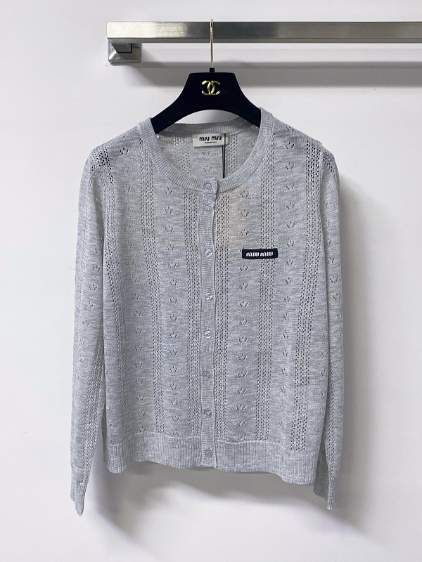 Sweater from Scarlettluxury