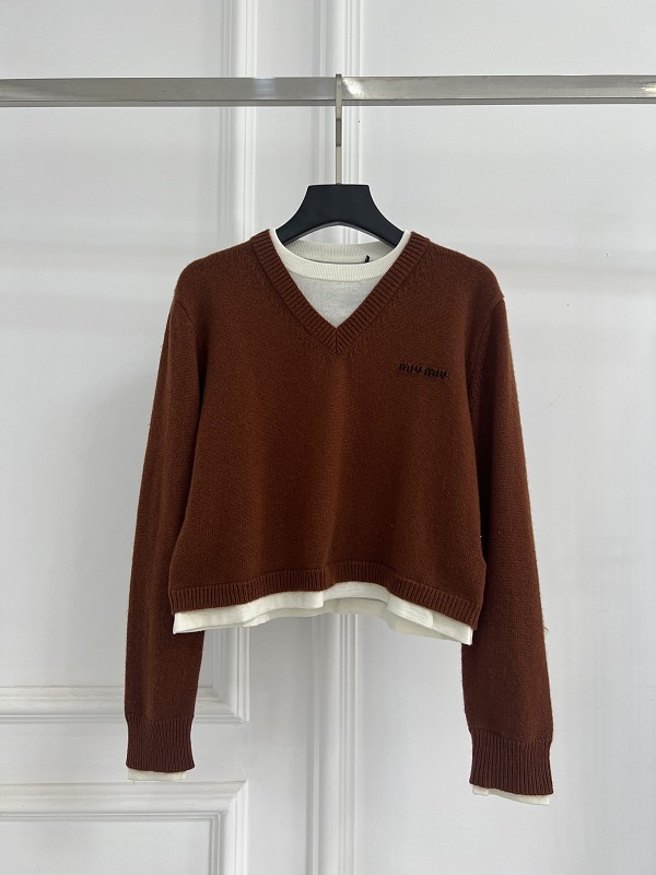 Sweater from Scarlettluxury