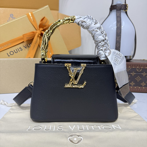 Crossbody bag from Scarlettluxury