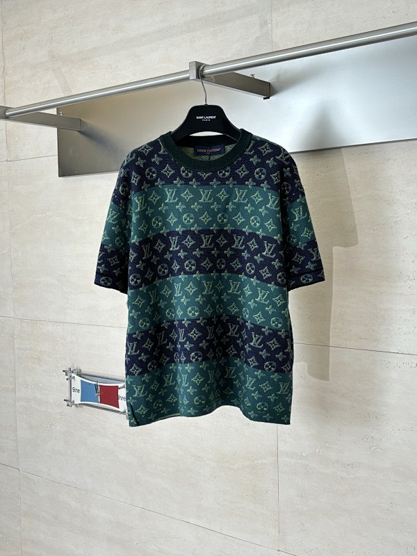 Tee from Scarlettluxury