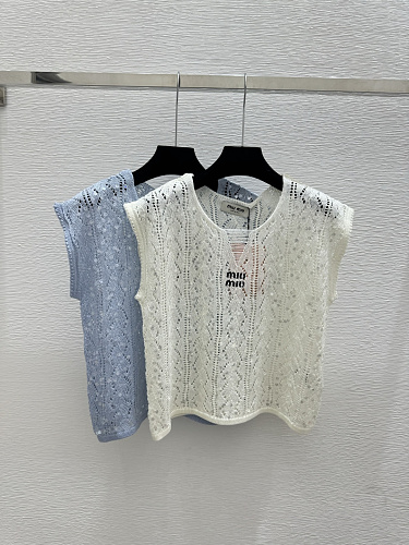 Sweater from Scarlettluxury