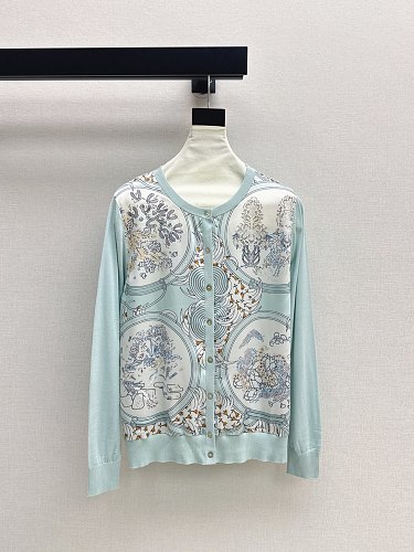 Sweater from Scarlettluxury