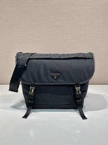 Messenger bag from Scarlettluxury