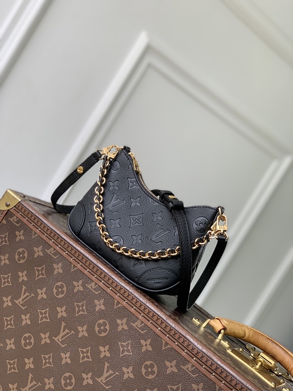 Louis Vuitton crossbody bag